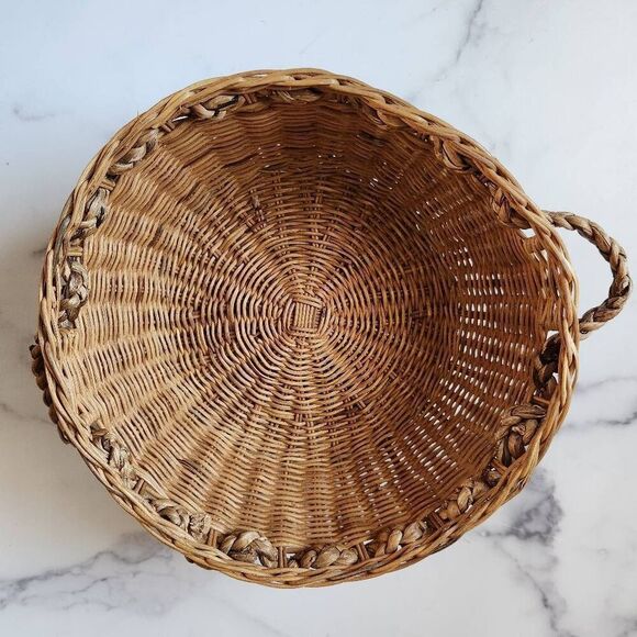 Woven wicker round basket handles various clear glass bottles vintage spice pine - Picture 8 of 11